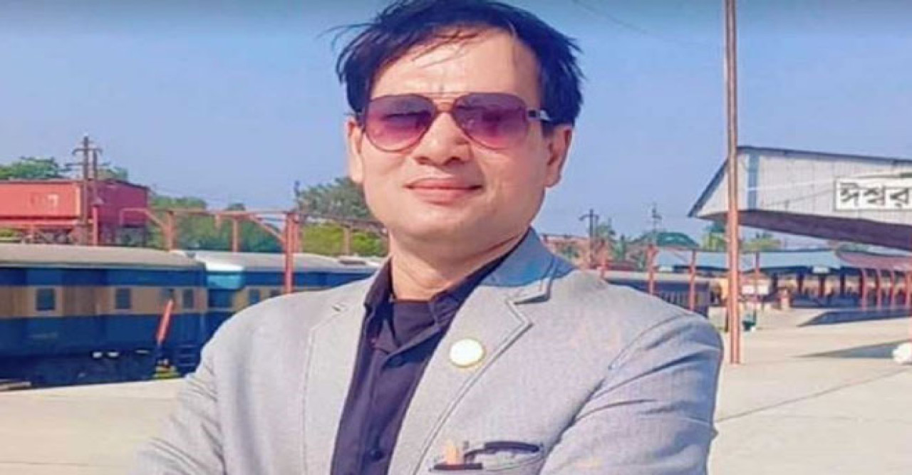 চাঁপাইনবাবগঞ্জে শিক্ষকের আপত্তিকর ভিডিও ভাইরাল, ধ/র্ষণের অভিযোগ ছাত্রীর