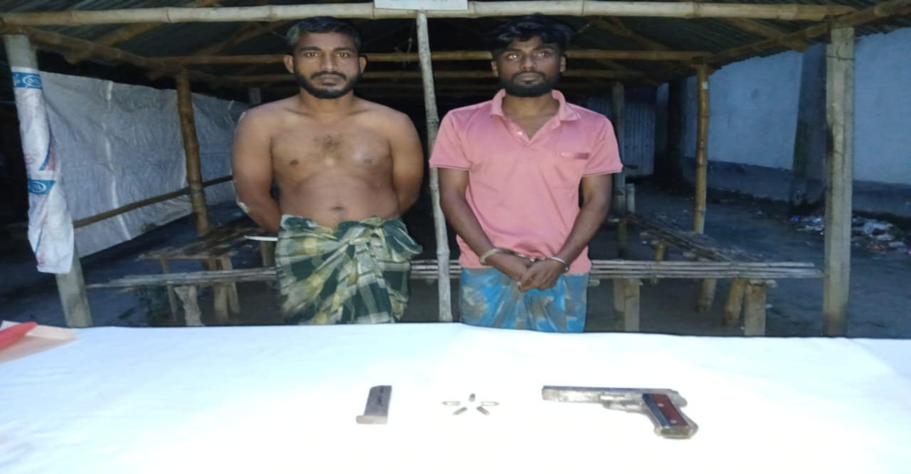 রাজপাড়া থানায় সেনাবাহিনীর অভিযানে অস্ত্র ও গুলিসহ দুই সন্ত্রাসী গ্রেফতার