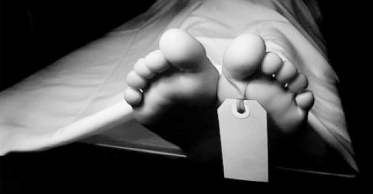 রাজশাহীর পুঠিয়ায় ডাব চুরি করতে গিয়ে গাছ থেকে পড়ে যুবকের মৃত্যু