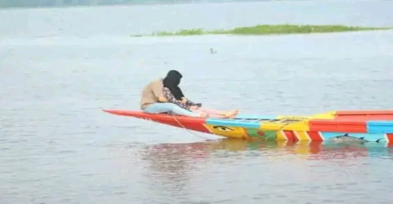 নওগাঁর মিনি কক্সবাজার খ্যাত হাসাইগাড়ি বিলে বিনোদনের আড়ালে চলছে অনৈতিক কাজ