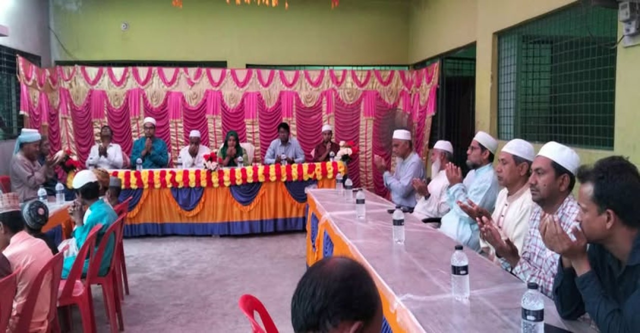 মান্দায় এতিম শিশুদের সঙ্গে ইফতার করলেন ইউএনও