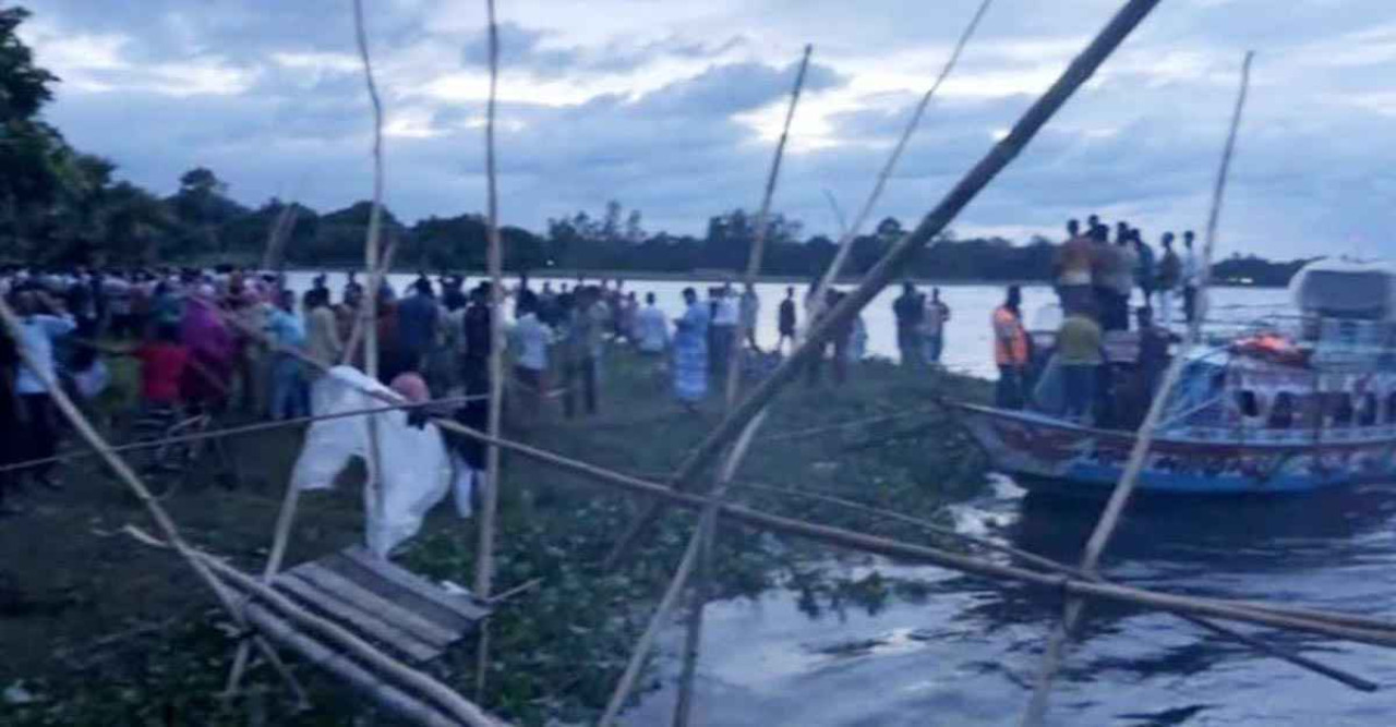 গাজীপুরে নৌকাডুবিতে নিখোঁজ মেহেদীর মরদেহ উদ্ধার, মৃত্যু বেড়ে ৩