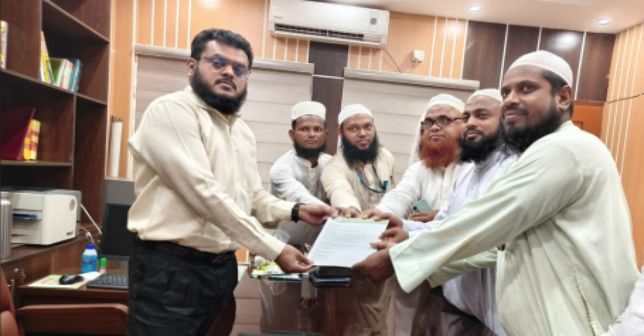 ময়না হত্যাকাণ্ড : কারান্তরীণ ইমাম-মুয়াজ্জিনের মুক্তির দাবিতে স্মারকলিপি