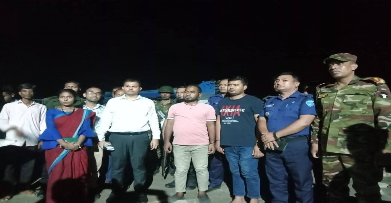 নদী থেকে বালু উত্তোলন করে সরকারি ব্রিজ নির্মাণ: ঠিকাদারি প্রতিষ্ঠানের ২কর্মকর্তার কারাদন্ড