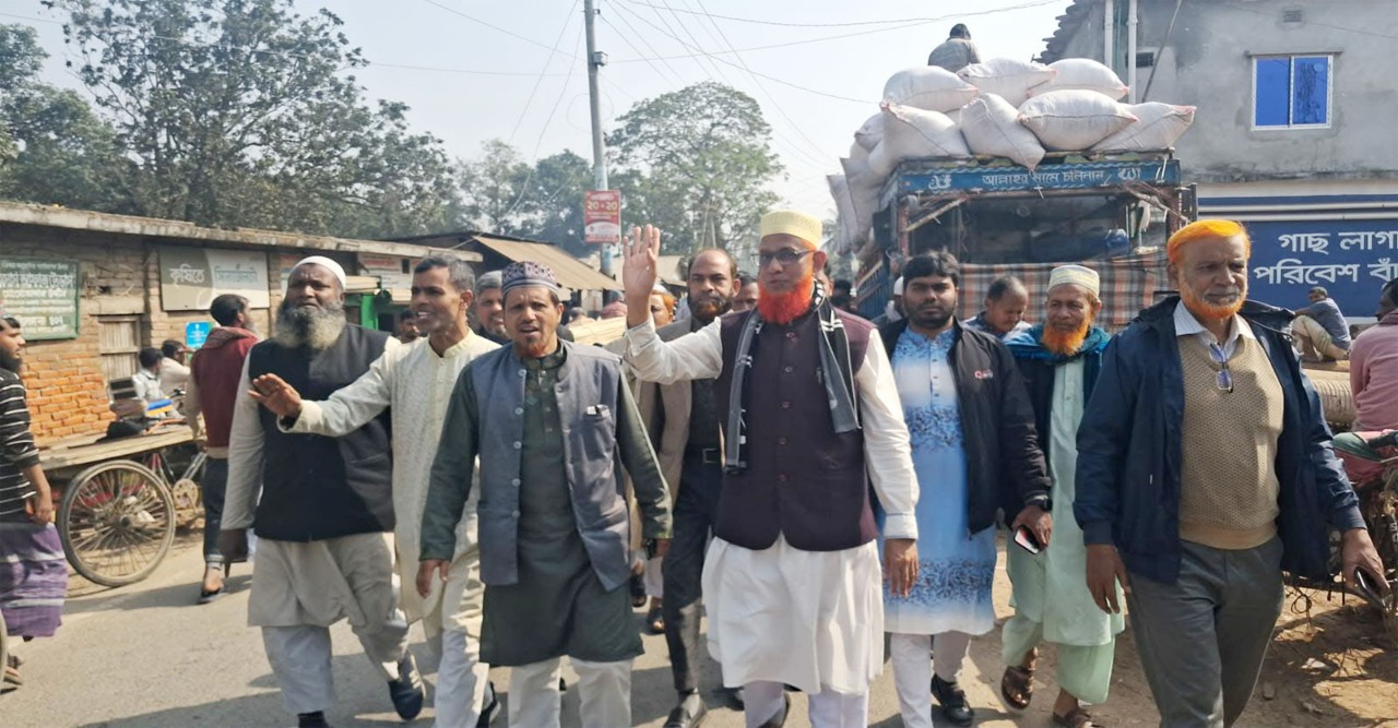 বাগমারা'র গনিপুর, বাসুপাড়া ও শুভডাঙ্গা ইউনিয়নে ডাঃ আব্দুল বারী'র গনসংযোগ