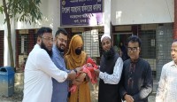 শার্শায় উদ্ধারকৃত নব জাতকের দত্তক নিল ঢাকা উত্তরা সিটির নিঃসন্তান সানাউর ও সুমাইয়া