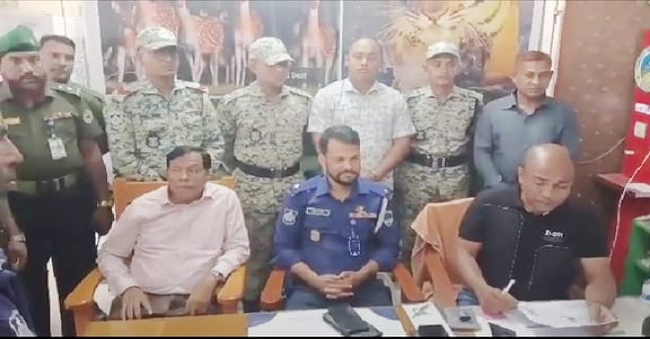 বেনাপোলে পাসপোর্টযাত্রীর জাল ভ্রমণকর সরবরাহের অভিযোগে আবারও শামিম আটক