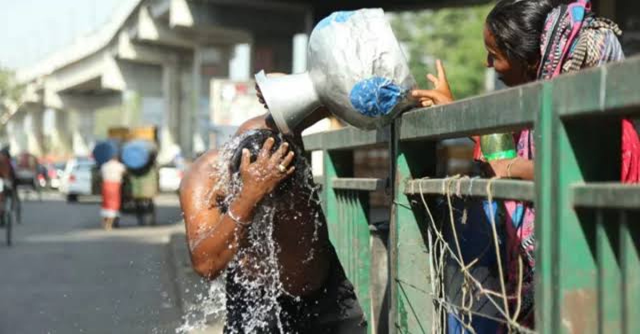 রাজশাহীতে চলছে মাঝারি তাপপ্রবাহ জনজীবন বিপর্যস্ত