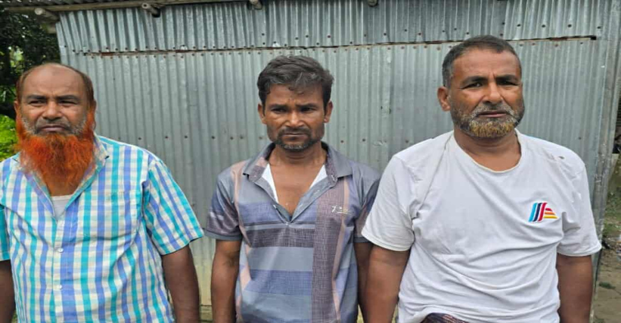 রাজশাহীর দুর্গাপুরে আলোচিত ওয়াজেদ হত্যা মামলার ৩ আসামি গ্রেফতার