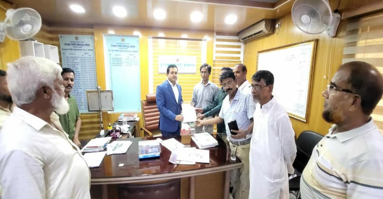 পানি নিয়ে বৈষম্য গোদাগাড়ীর মাটিতে মেনে নেওয়া হবে না : সাবেক চেয়ারম্যান হযরত