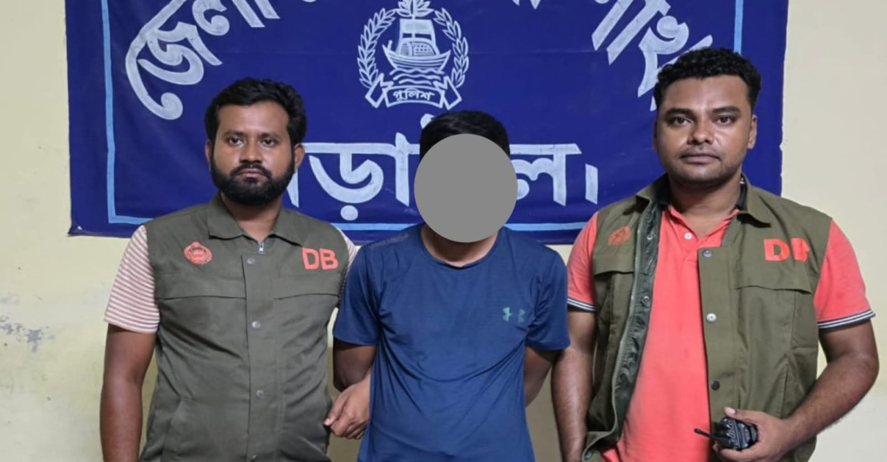 নড়াইল ডিবির ওসি শাহাদারা খান'র নেতৃত্বে   একশত পঞ্চাশ পিস ইয়াবা ট্যাবলেটসহ একজন গ্রেফতার