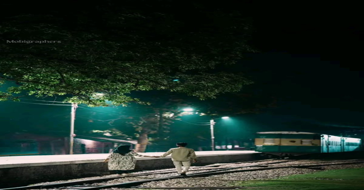 রেললাইন ধরে তুমি আর আমি