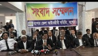 যশোরে বার-বেঞ্জ মুখোমুখি, আইনমন্ত্রীর হস্তক্ষেপ চেয়ে আইনজীবী সমিতির সংবাদ সম্মেলন