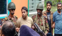 চাঁদাবাজির অভিযোগে অভয়নগরের আলোচিত বিএনপি নেতা জনি আটক