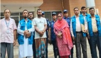 বেনাপোলের কাস্টমস কর্মকর্তাসহ দুইজনের সাত দিনের রিমান্ড চেয়েছে দুদক