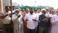 হযরত শাহ মখদুম রুপোশ (রহঃ) এর মাজার জিয়ারত করলেন নবনিযুক্ত রাসিক প্রশাসক