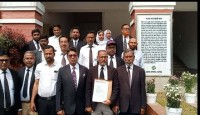 ভারপ্রাপ্ত জেলা ও দায়রা জজসহ দুই বিচারককে অপসরণ চেয়ে এবার স্মারক লিপি প্রদান