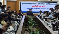 কুমিল্লায় সাংবাদিকদের সঙ্গে নতুন ডিসির মতবিনিময়