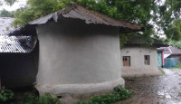 তানোরে বিলুপ্ত পথে ধানের গোলা ও মিল