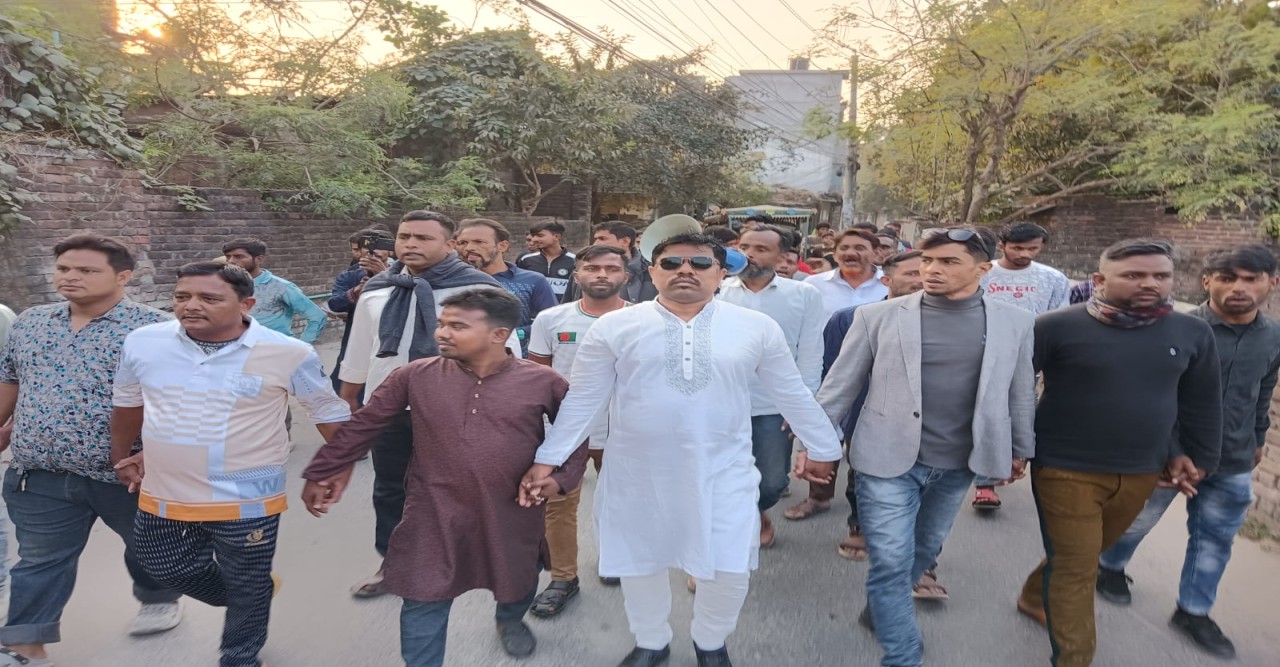 রাজশাহী ২ আসনে ধানের শীষের প্রার্থী মিনুর প্রচারণায় মাঠে তানভীর আহমেদ সাদ্দামের ব্যাপক গণসংযোগ