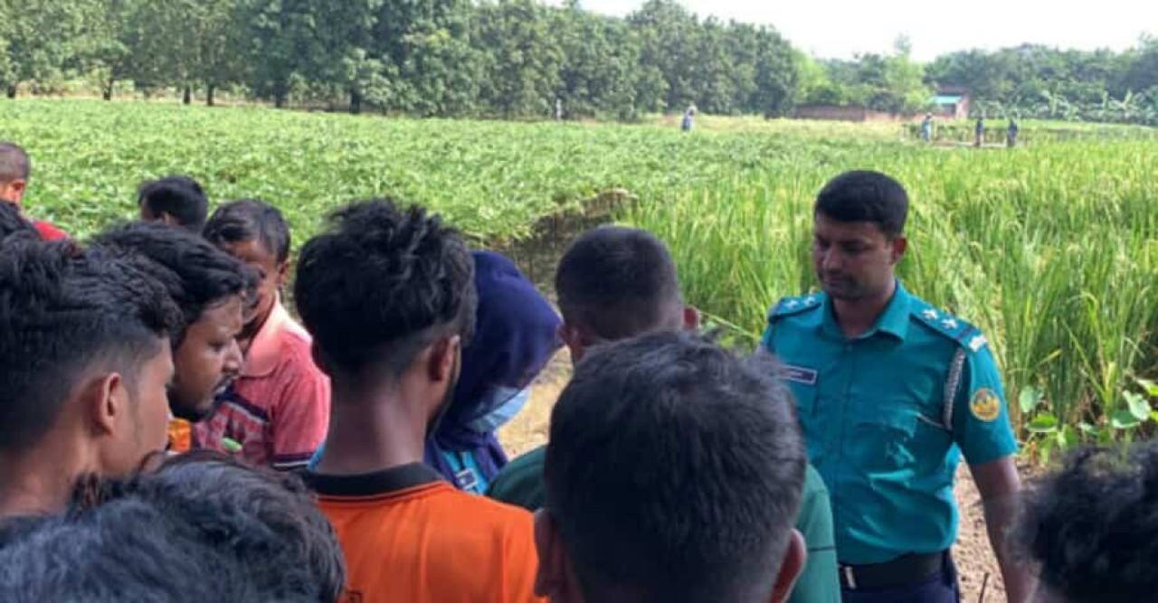 পবায় ধানখেত থেকে নারীর মরদেহ উদ্ধার, ধর্ষণের পর হত্যার সন্দেহ