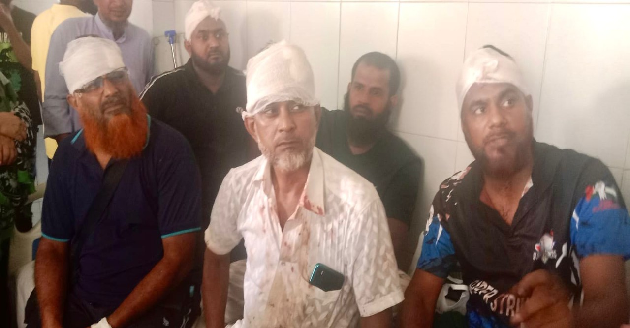 পবায় পাইপ লাইন বসানো নিয়ে মারামারিতে আহত ৬