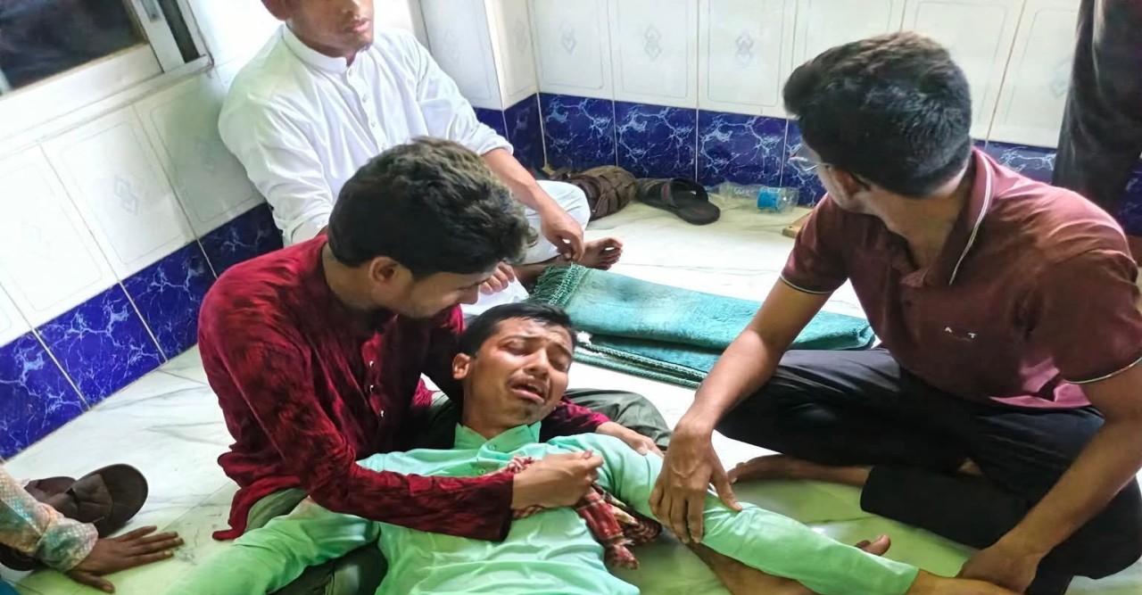 নোয়াখালীতে শিবিরের দারসুল কুরআন প্রোগ্রামে বিএনপি- যুবদলে হামলায় মুসুল্লি সহ আহত-৪০