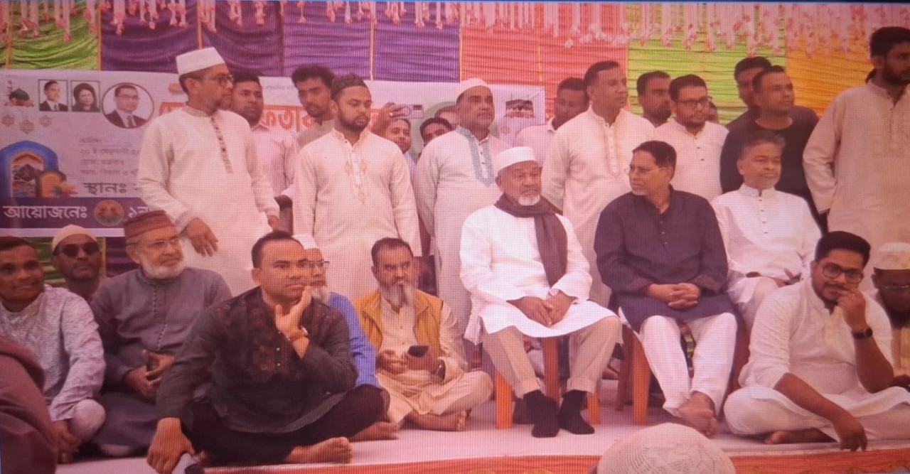 নোয়াখালীতে বিএনপির ইফতার ও দোয়া মাহফিল অনুষ্ঠিত
